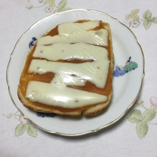 完熟柿のチーズ焼きトースト